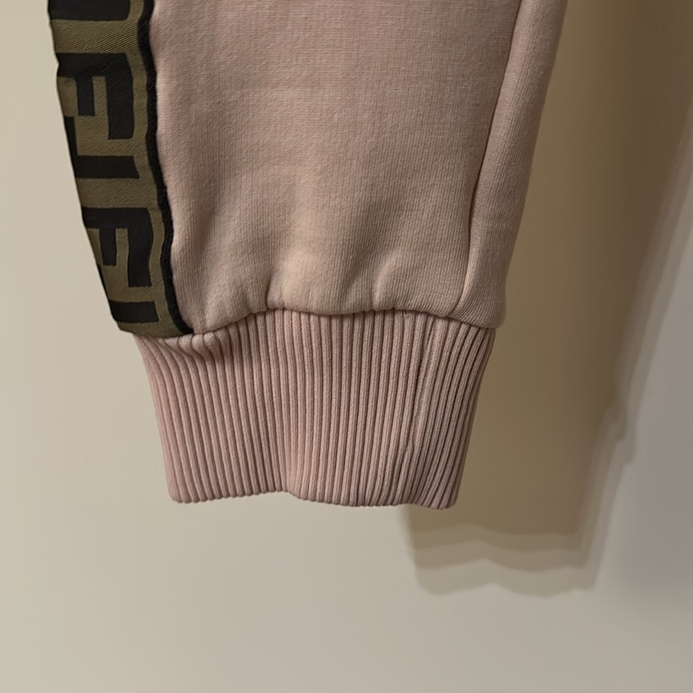 Sweatsuit - Picture 10 of 17